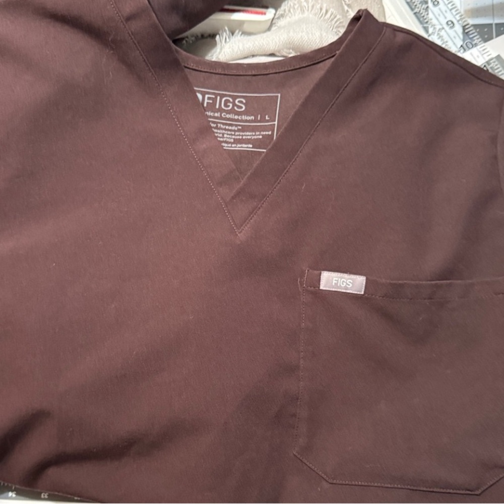 Figs Brown Scrub Set